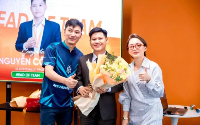 Ảnh hoạt động của Nguyễn Công Thiện