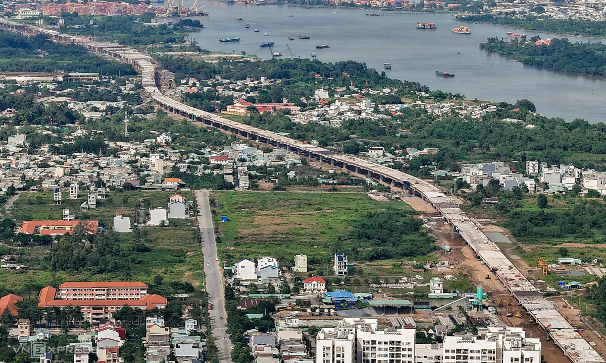 BIDV Ngưng Cho Vay Dự Án Bất Động Sản: Phân Tích Tác Động và Triển Vọng Thị Trường