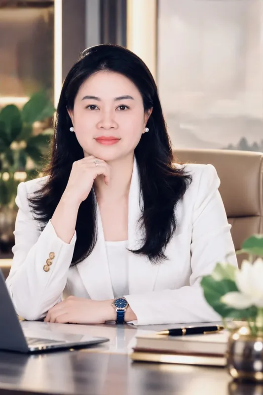 Chân dung Ms Phương