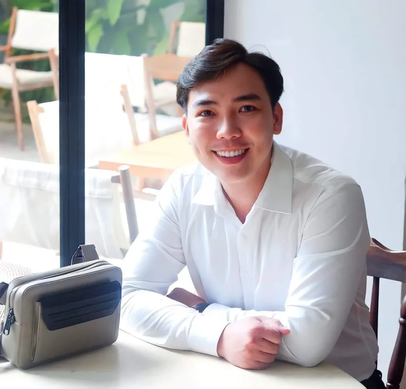 Chân dung Vi Lê