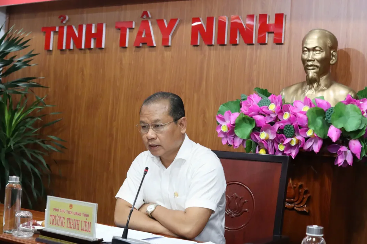Phó Chủ tịch UBND tỉnh Trương Thanh Liêm phát biểu tại cuộc họp về giải phóng mặt bằng cao tốc ở Tây Ninh