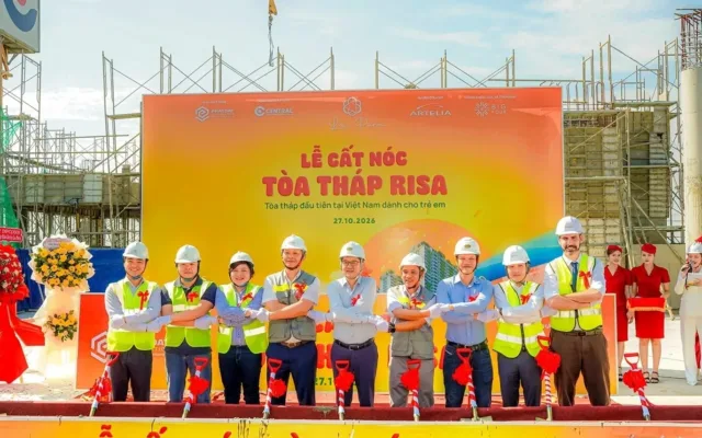 Phát Đạt cất nóc phân khu thứ hai La Pura trên quốc lộ 13, TP.HCM