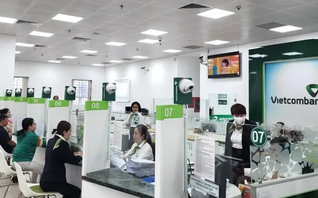 Vietcombank cam kết gần 7.300 tỷ đồng cho cao tốc và nhà ở xã hội Bình Dương